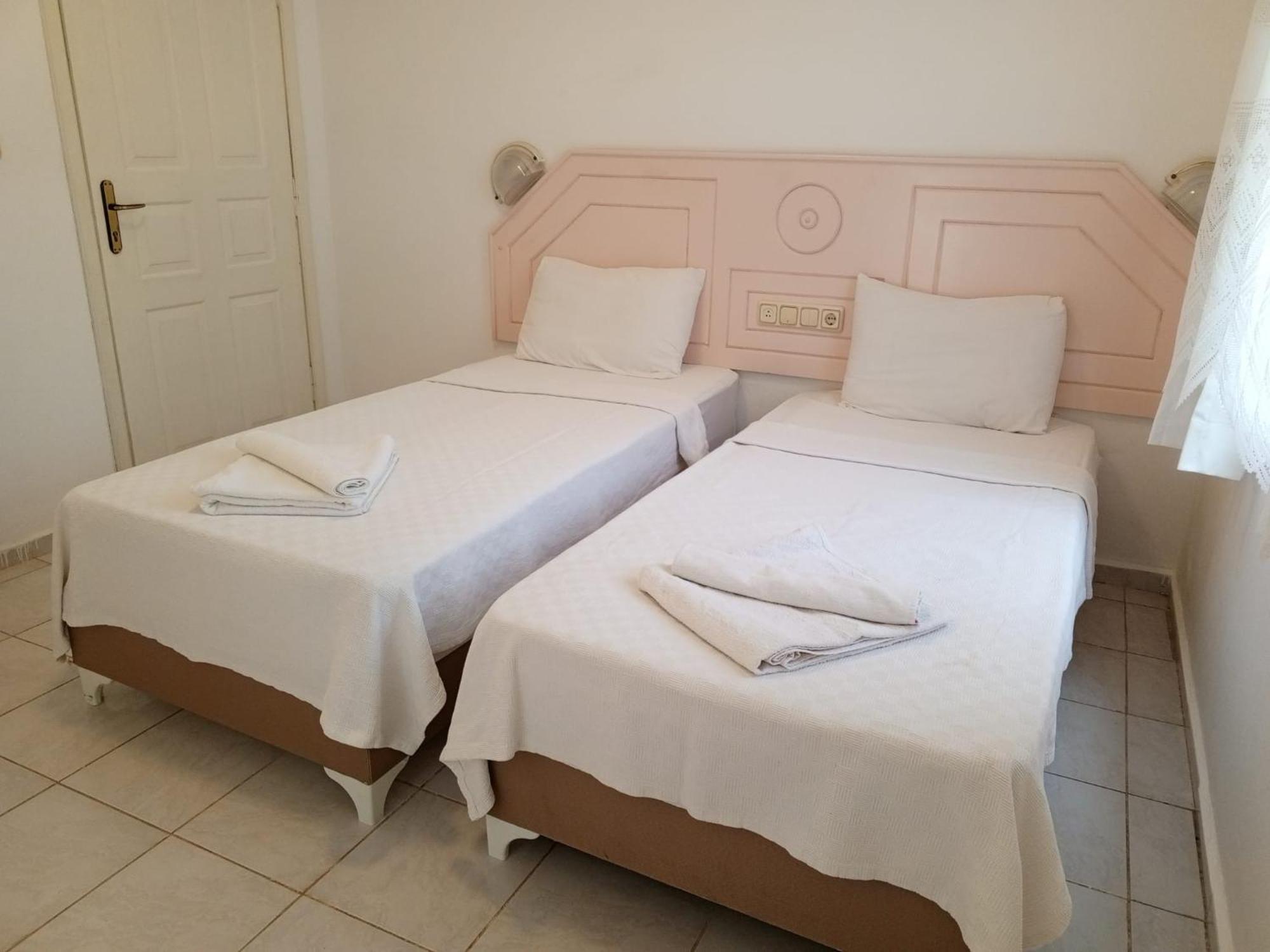 Pembe Köşk Apart Otel Fethiye Kültér fotó